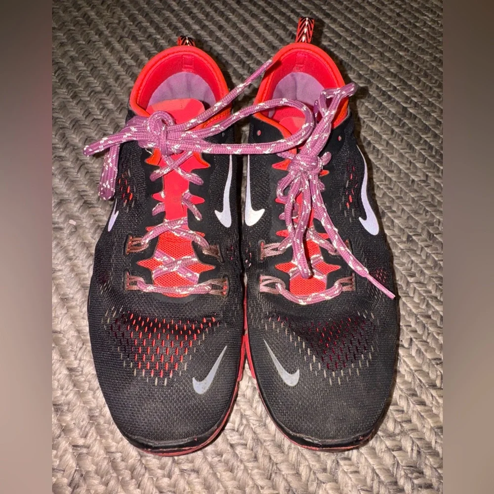 Nike Free TR Fit 4 black and pink Sneakers 7.5 great condition